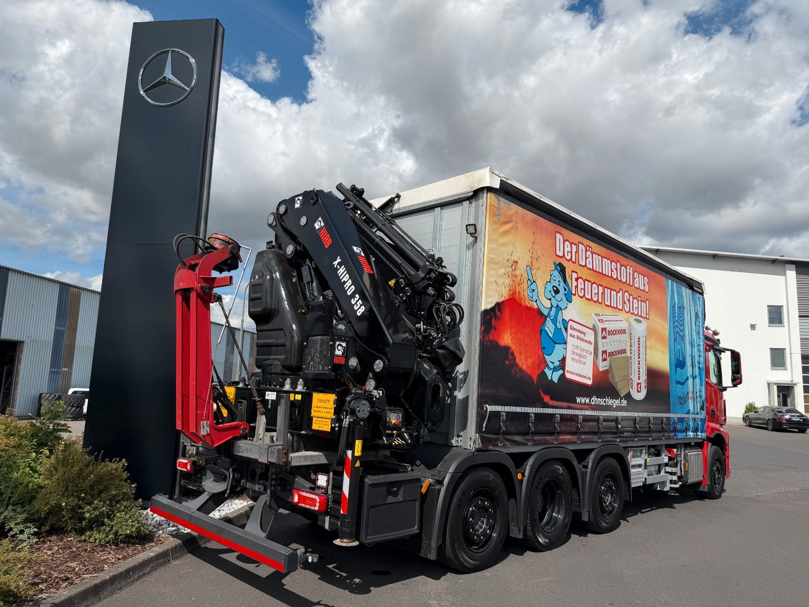 Fahrzeugabbildung Mercedes-Benz Actros 3645 8x2/6 Hiab 358 E-5 Jib 70X-3 Hubdach
