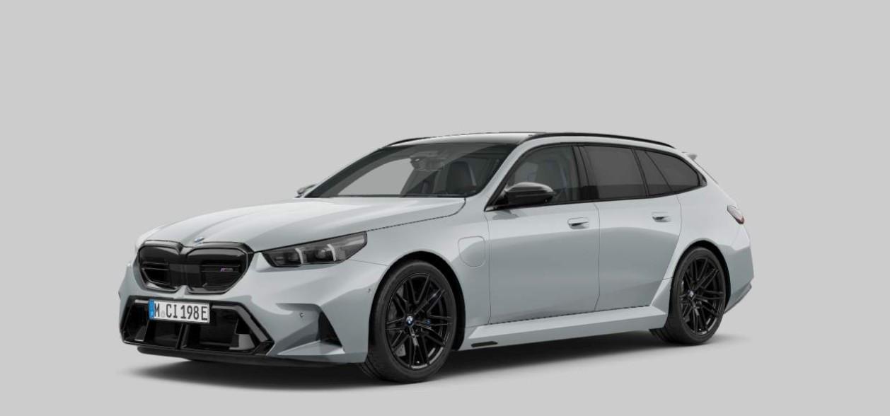 BMW M5 Touring / IN STOCK / 127 NETTO /