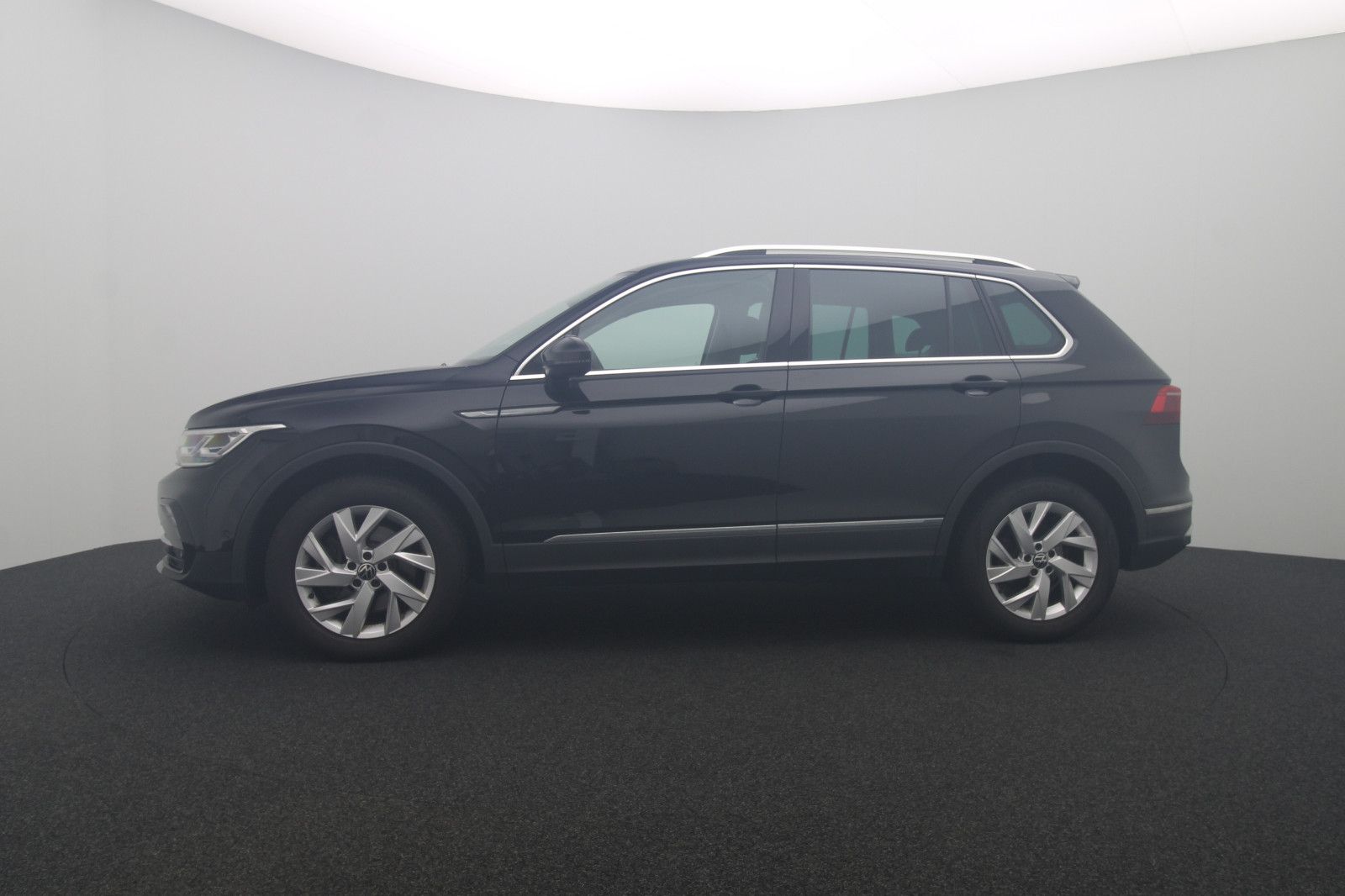 Fahrzeugabbildung Volkswagen Tiguan 2.0 Elegance 4Motion