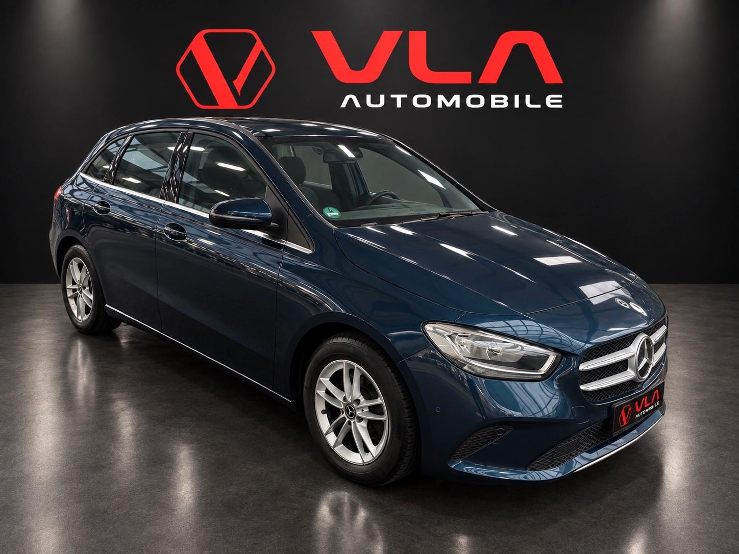 Mercedes-Benz B 180 d Style Automatik Kamera Leder