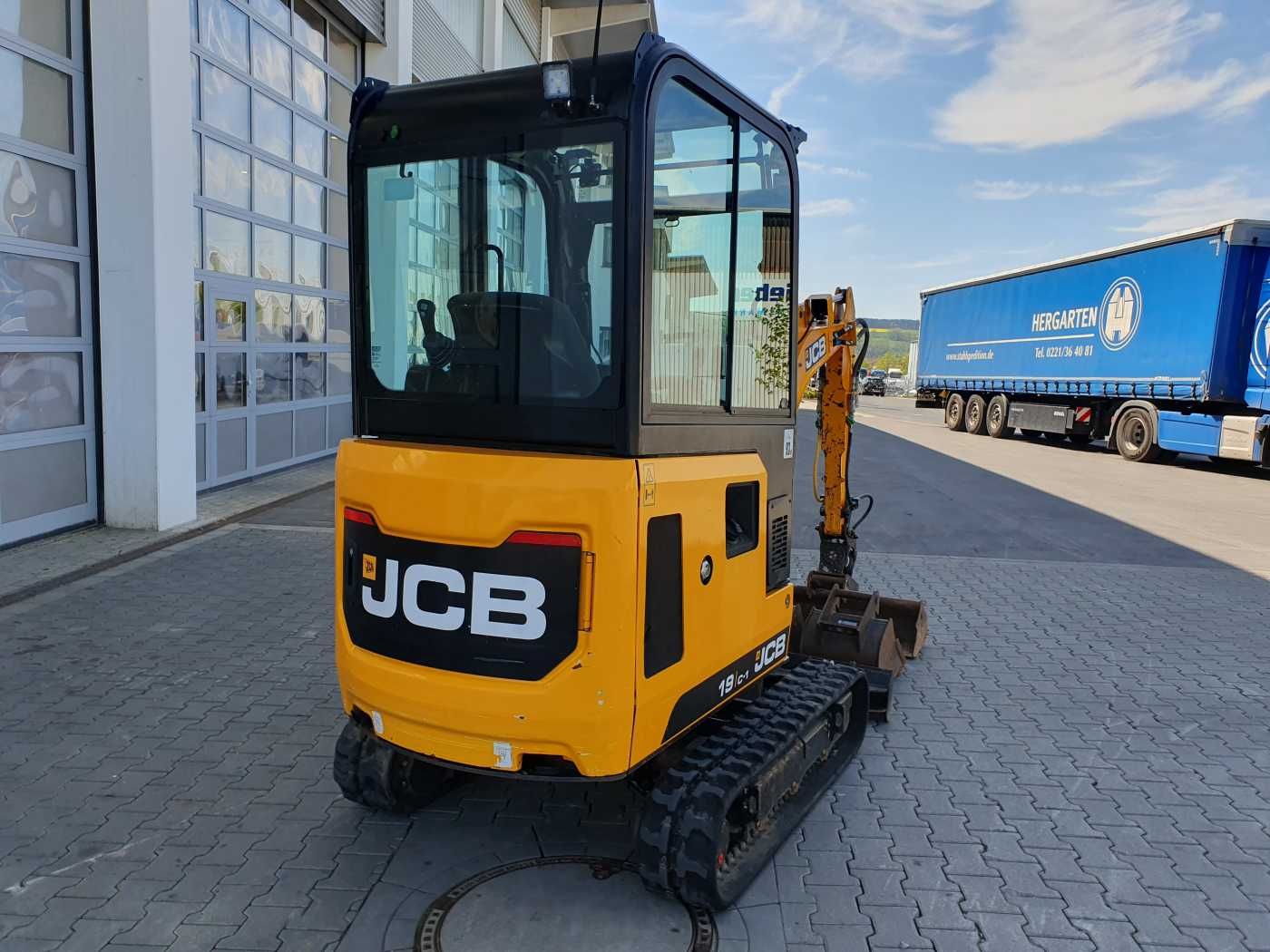 Fahrzeugabbildung JCB 19C-1 / 528h / 2022 / Powertilt / Löffelpaket