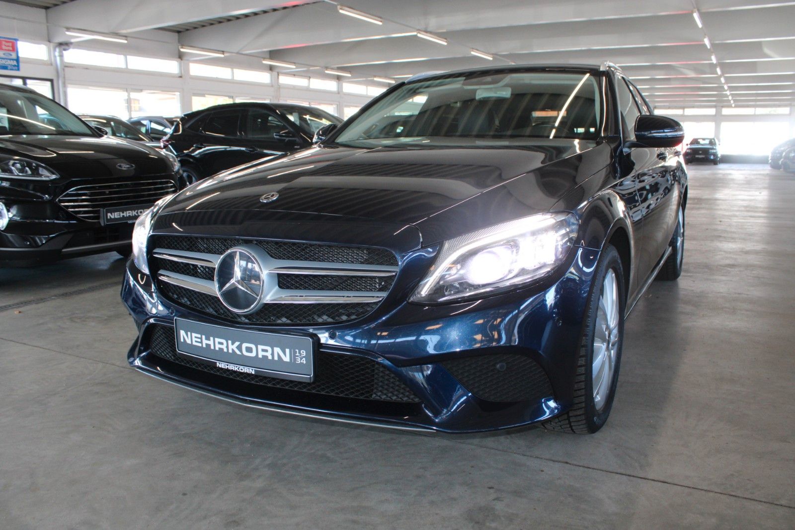 Fahrzeugabbildung Mercedes-Benz C 200 T 9-G Tronic Avantgarde MHEV LED AHK CAM