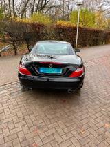 Mercedes-Benz SLK 250 BlueEFFICIENCY Autom. - - schwarze Mercedes-Benz SLK-Klasse