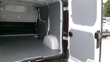 Renault Trafic - 9