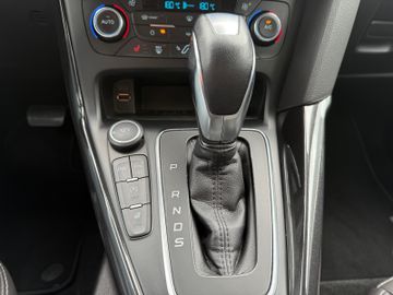Ford Focus Turnier Titan.+Autom.+Xen+AHK++Navi+SHZ+Ka