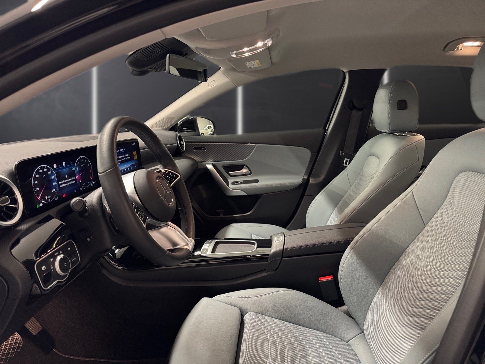 Fahrzeugabbildung Mercedes-Benz A 200 Progressive*Totwinkel*360*CarPlay*LED*Kam*