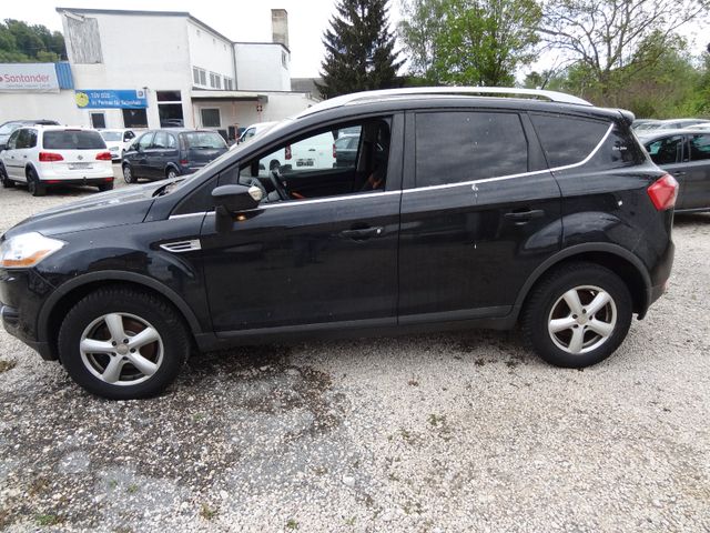 Fahrzeugabbildung Ford Kuga Trend/4x4/Klima/SitzH/AHK/Pano/