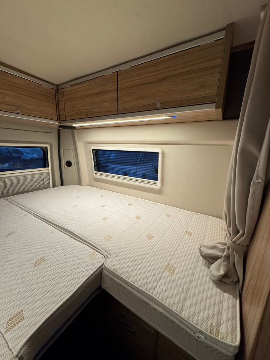 Fahrzeugabbildung HYMER / ERIBA / HYMERCAR YOSEMITE 600 CROSSOVER FIAT SCHLAFDACH LÄNGSBETT
