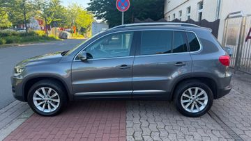 Volkswagen Tiguan - 8