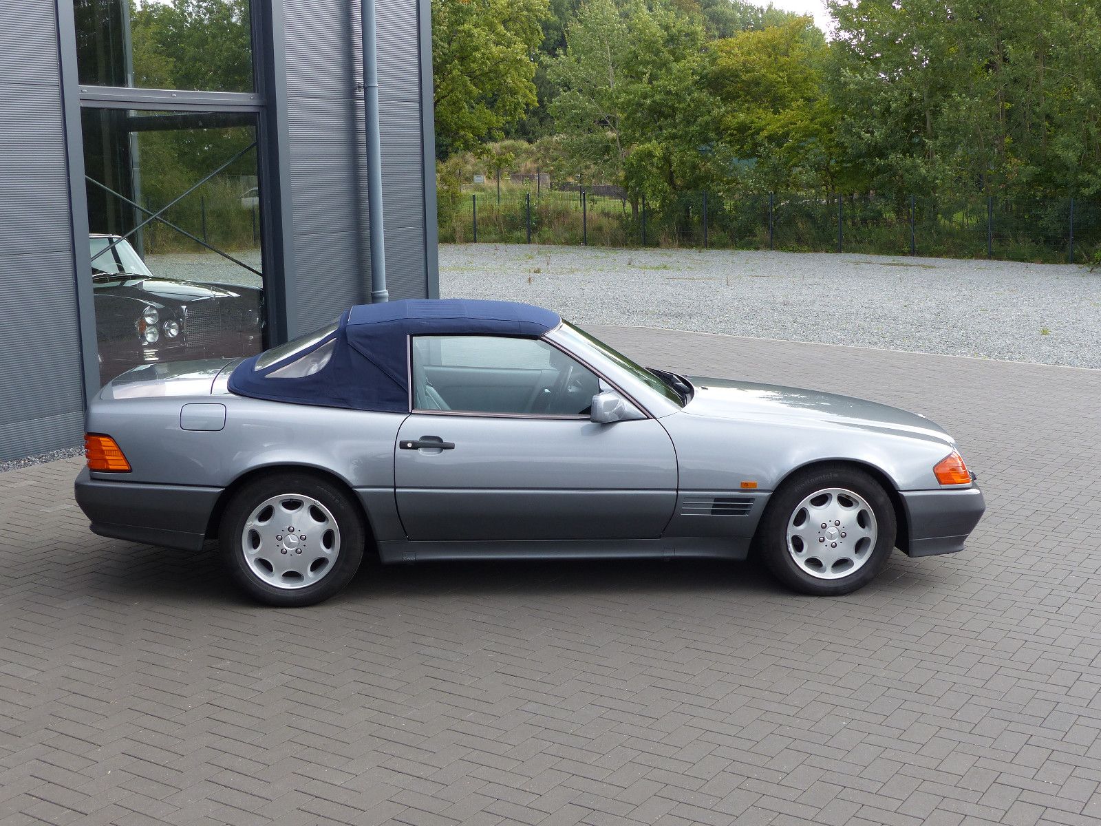 Fahrzeugabbildung Mercedes-Benz 500 SL W 129 *55000 KM*