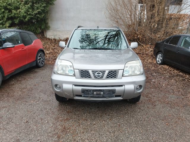 Nissan X-Trail-2.2 dCi/4x4 Allrad/Tempomat/Klimaautomat