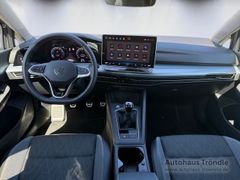 VW Golf VIII Goal 1.5 TSI Bluetooth Navi LED Klima