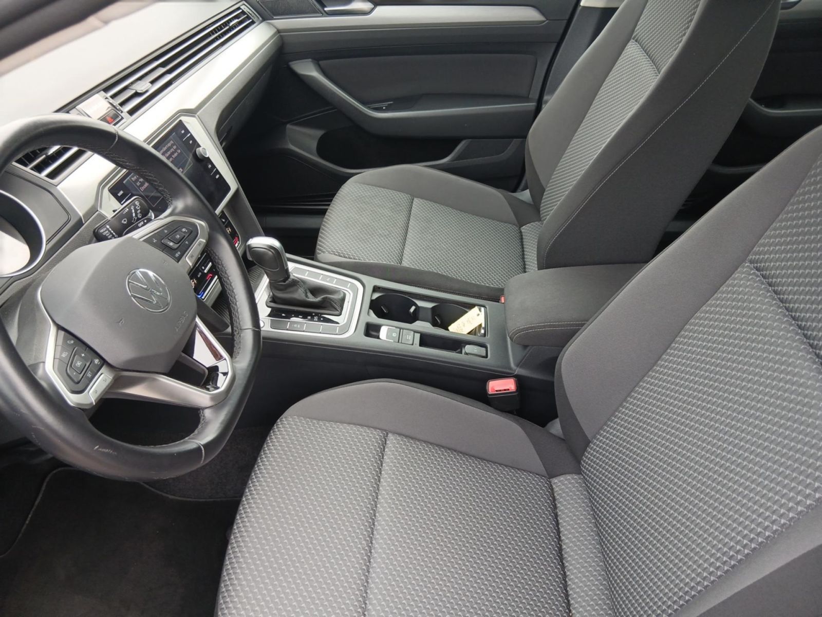 Volkswagen Passat Variant - Bild 9