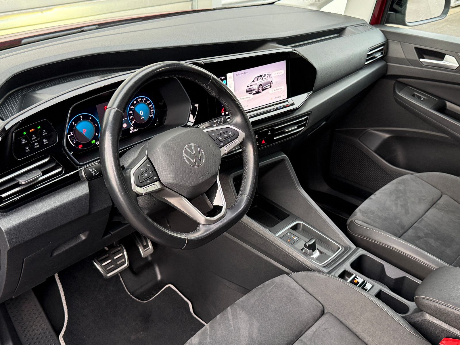 Fahrzeugabbildung Volkswagen Caddy Style TDI DSG ACC AHK Navi LED Pano Sthz