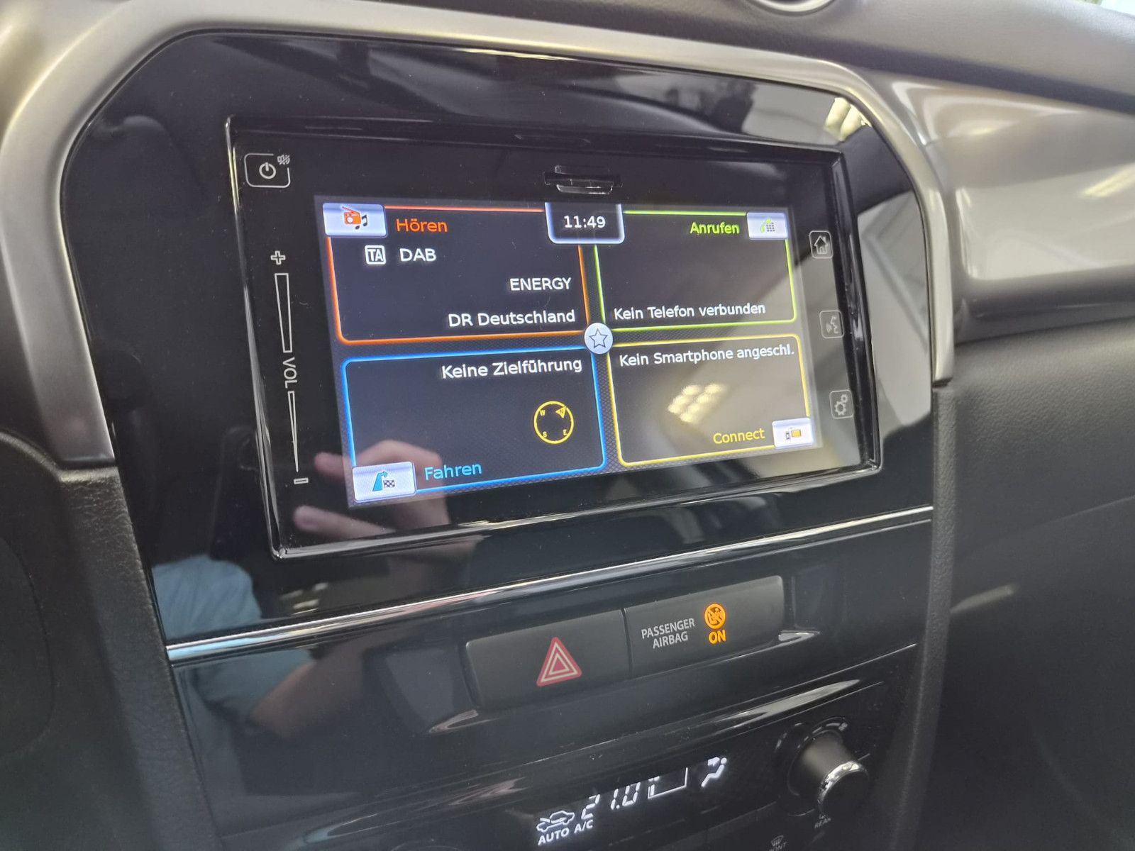 Fahrzeugabbildung Suzuki Vitara 1.4 Comfort / GEPFLEGT / GARANTIE /