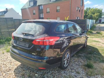 Ford Focus - 11