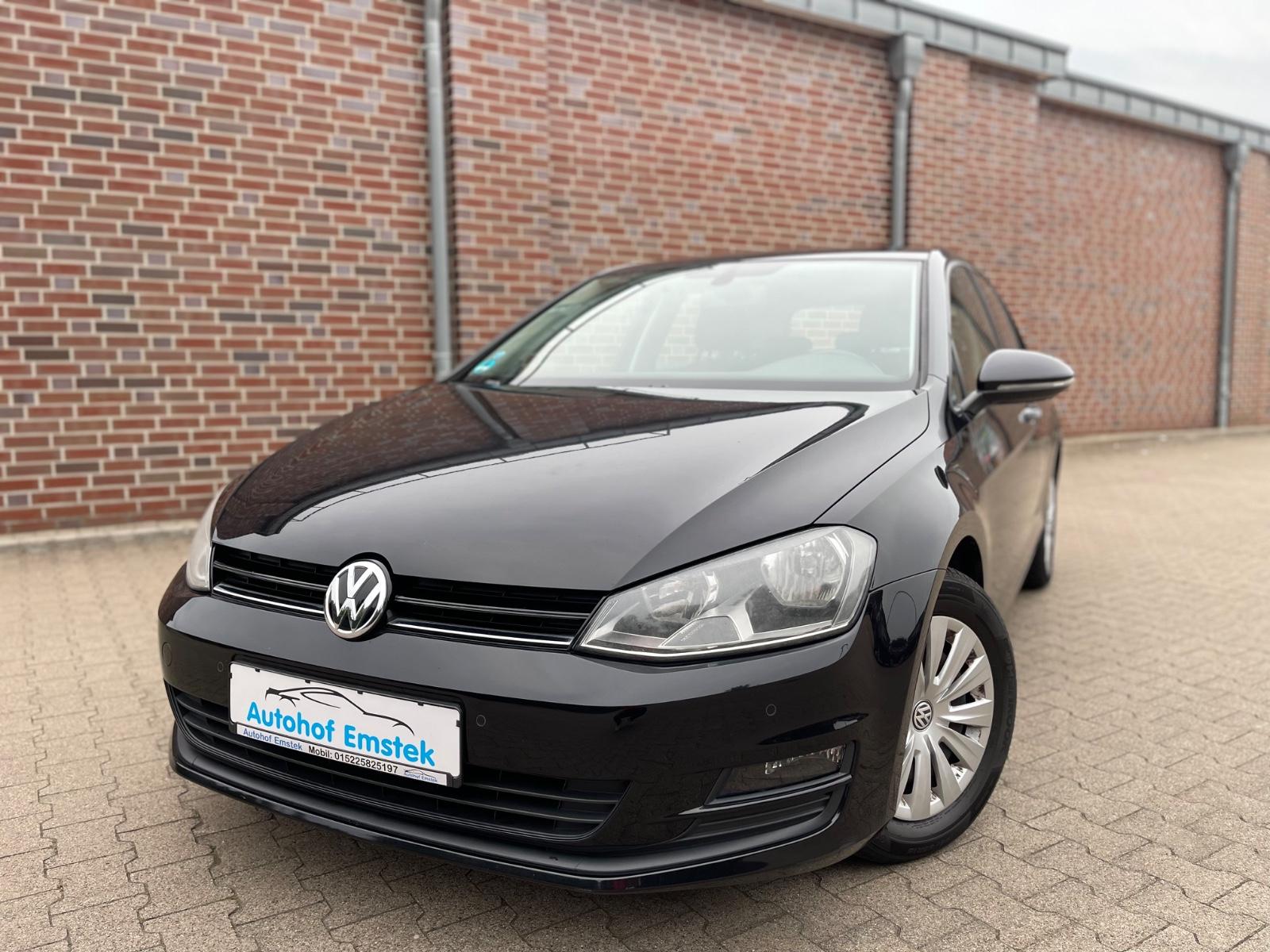 Volkswagen Golf VII Lim. Trendline*2Hand*Verbaucht ÖL*PDC*