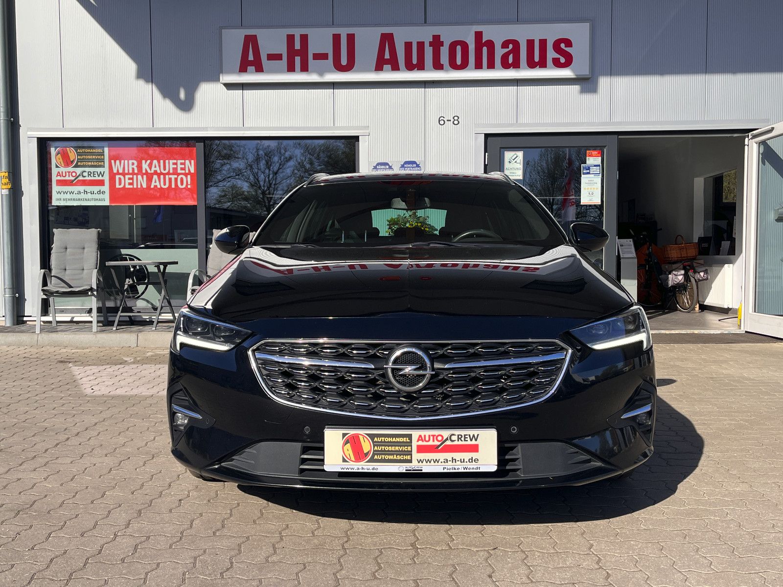 Fahrzeugabbildung Opel Insignia B Sports Tourer Elegance 2.0 Turbo Aut.