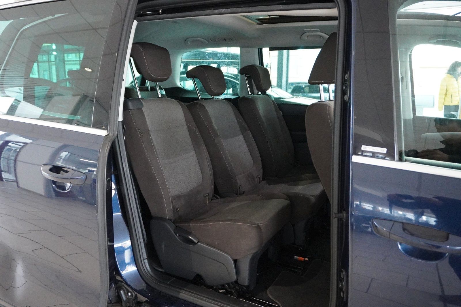 Fahrzeugabbildung Volkswagen Sharan 1.4 TSI STYLE 7-SITZE NAVI/PANO./SPORT/SH
