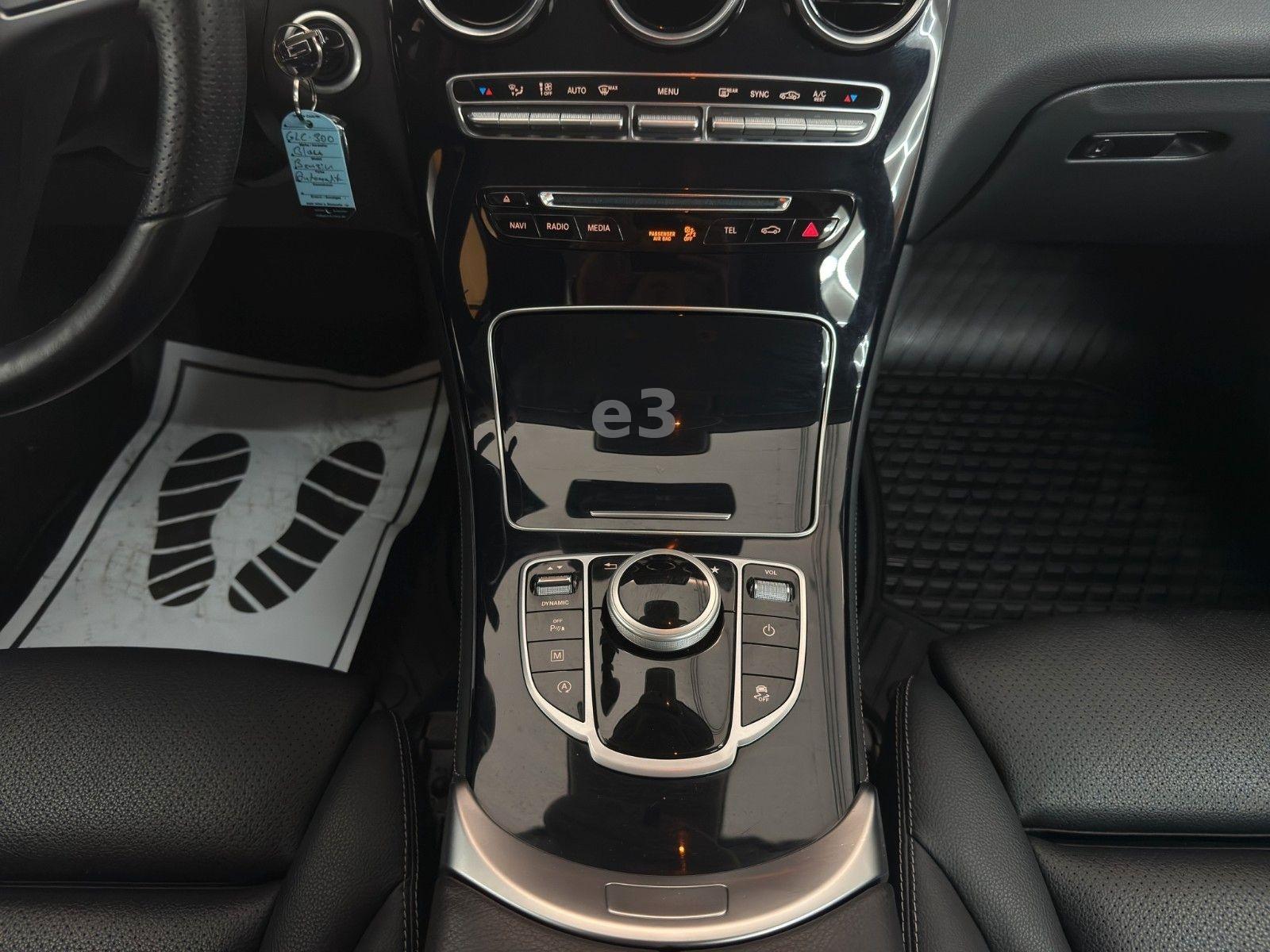 Mercedes-Benz GLC 300 4Matic;KAMERA;LEDER;TÜV NEU;LED;GARANTIE