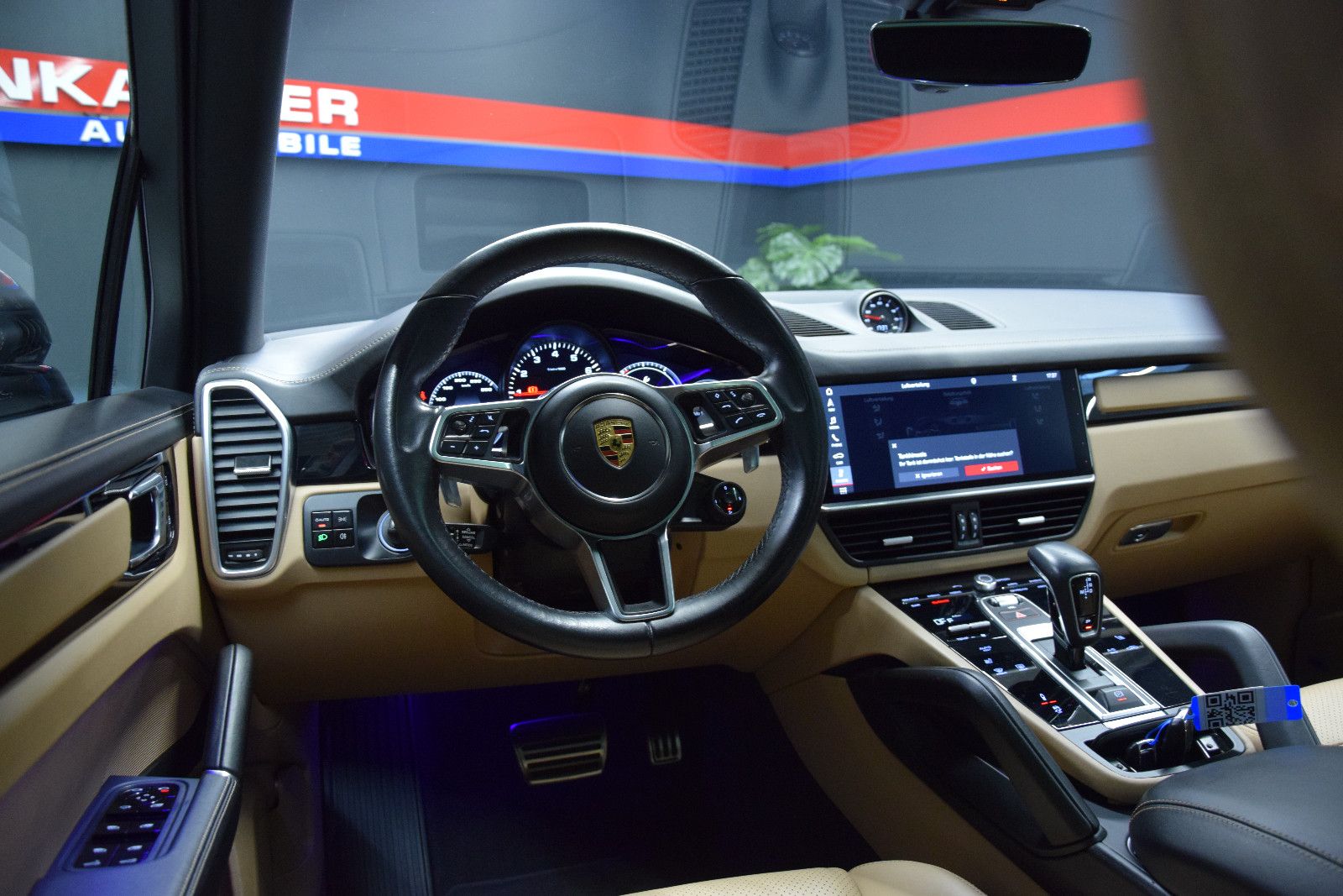 Fahrzeugabbildung Porsche Cayenne S Pano ACC Chrono BOSE HuD Memory 360°