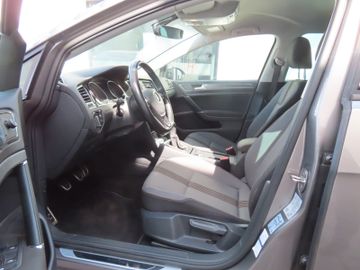 Volkswagen Golf - 7