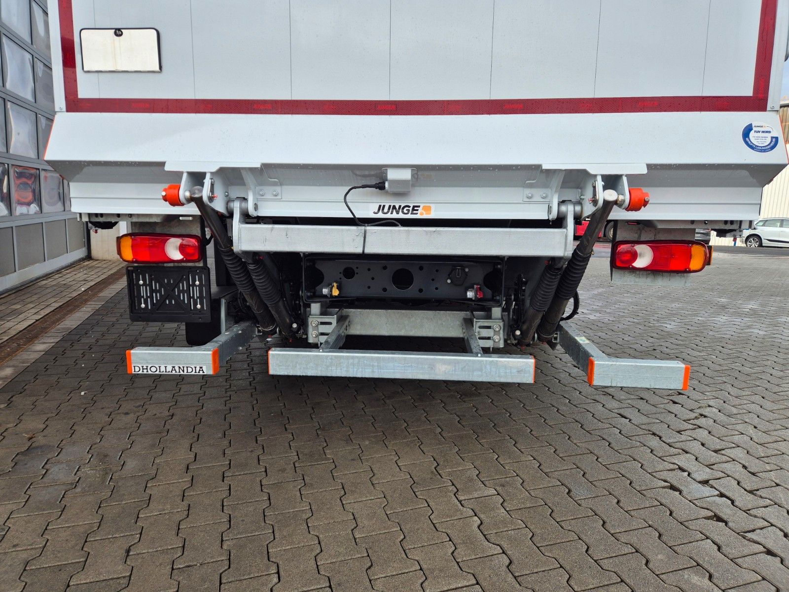 Fahrzeugabbildung Iveco Eurocargo ML140E25/P LBW 1.500kg 7.280mm