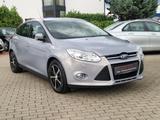 Ford Focus Lim. Titanium/EURO 5/NAVI/Bi-Xenon/PDC.VO. - Ford Focus aus 2011: Titanium