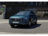 Mercedes-Benz EQA 250 DISTR PANO SPUR AHK 360 SHZ STANDH - blaue Mercedes-Benz EQA