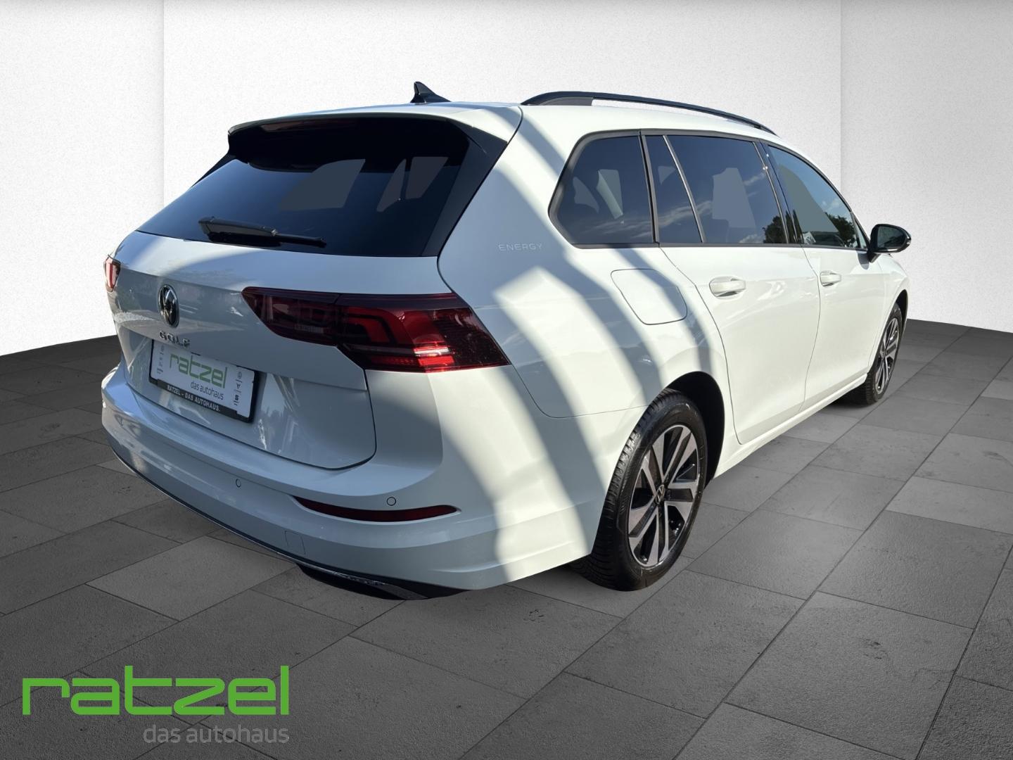 Volkswagen Golf Variant VIII 1.5 eTSI DSG Energy Life +AHK+, миниатюра 4