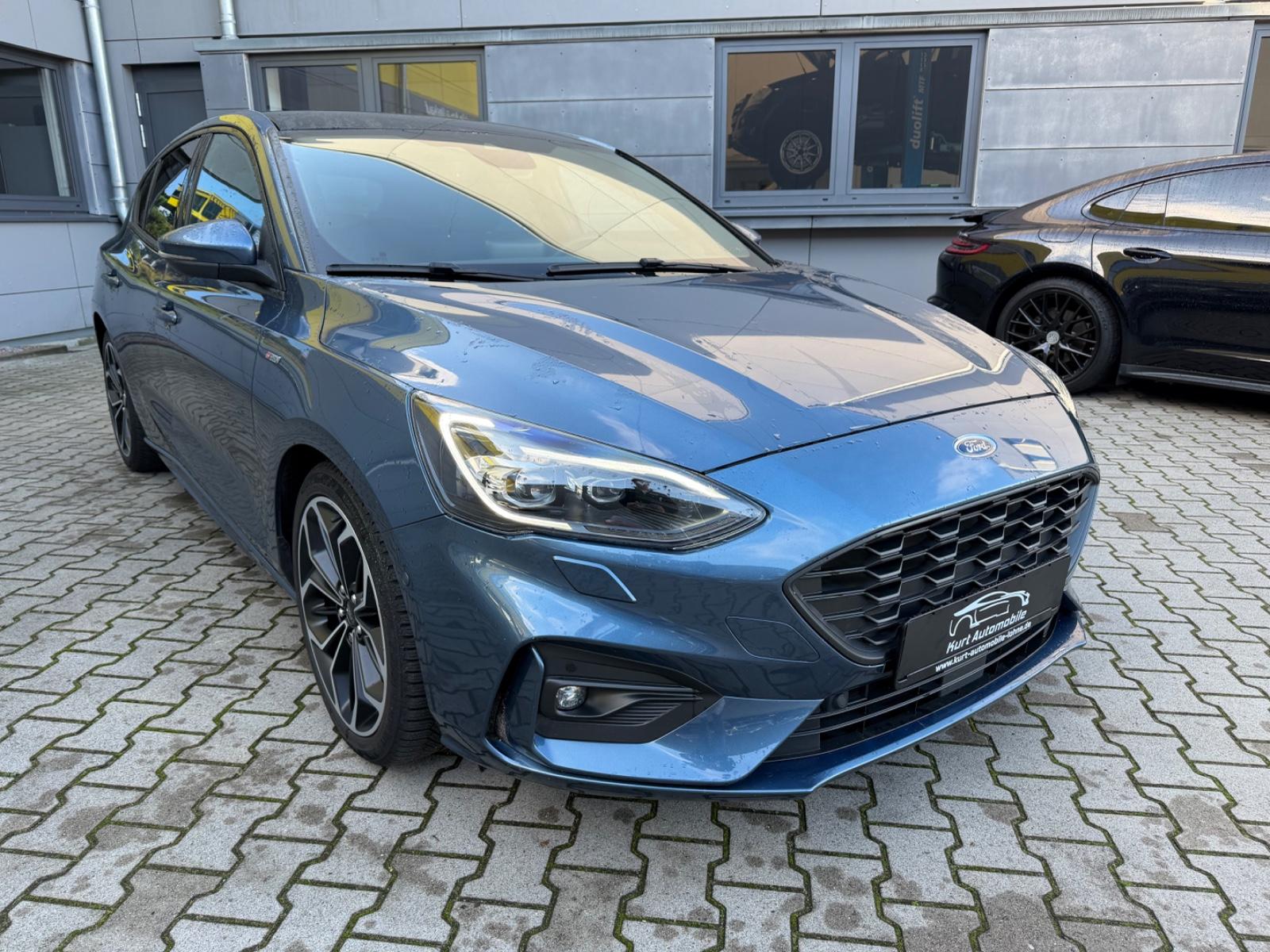 Ford Focus  ST-Line/SPORTPAKET/AHK/ACC/PANORAMA