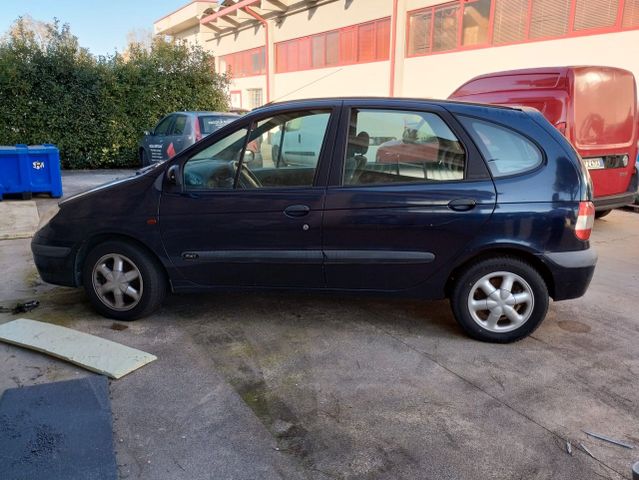 Renault Megane Mégane Scénic 2.0 cat RT