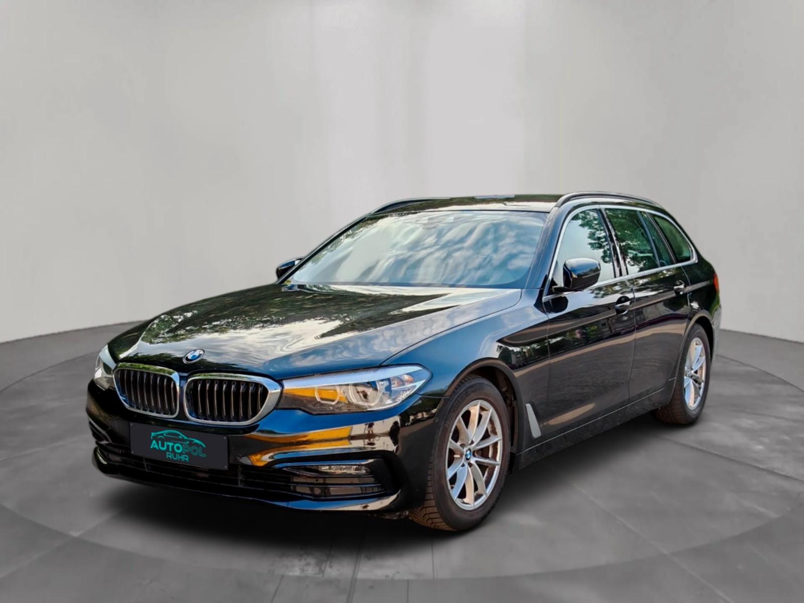BMW 520d Sport Line Live Cockpit Head-Up Display and Trailer Hitch