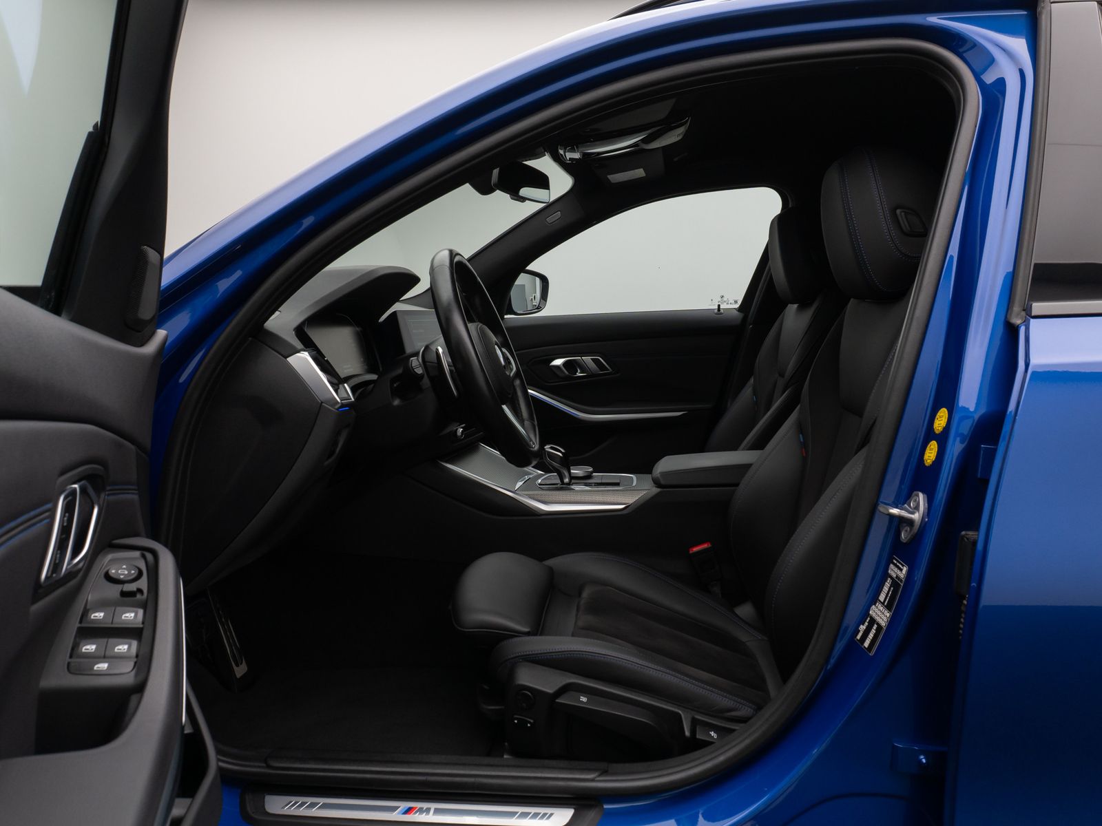 Fahrzeugabbildung BMW 330d M Sport HiFi DAB Stop&Go Fernlichtassist