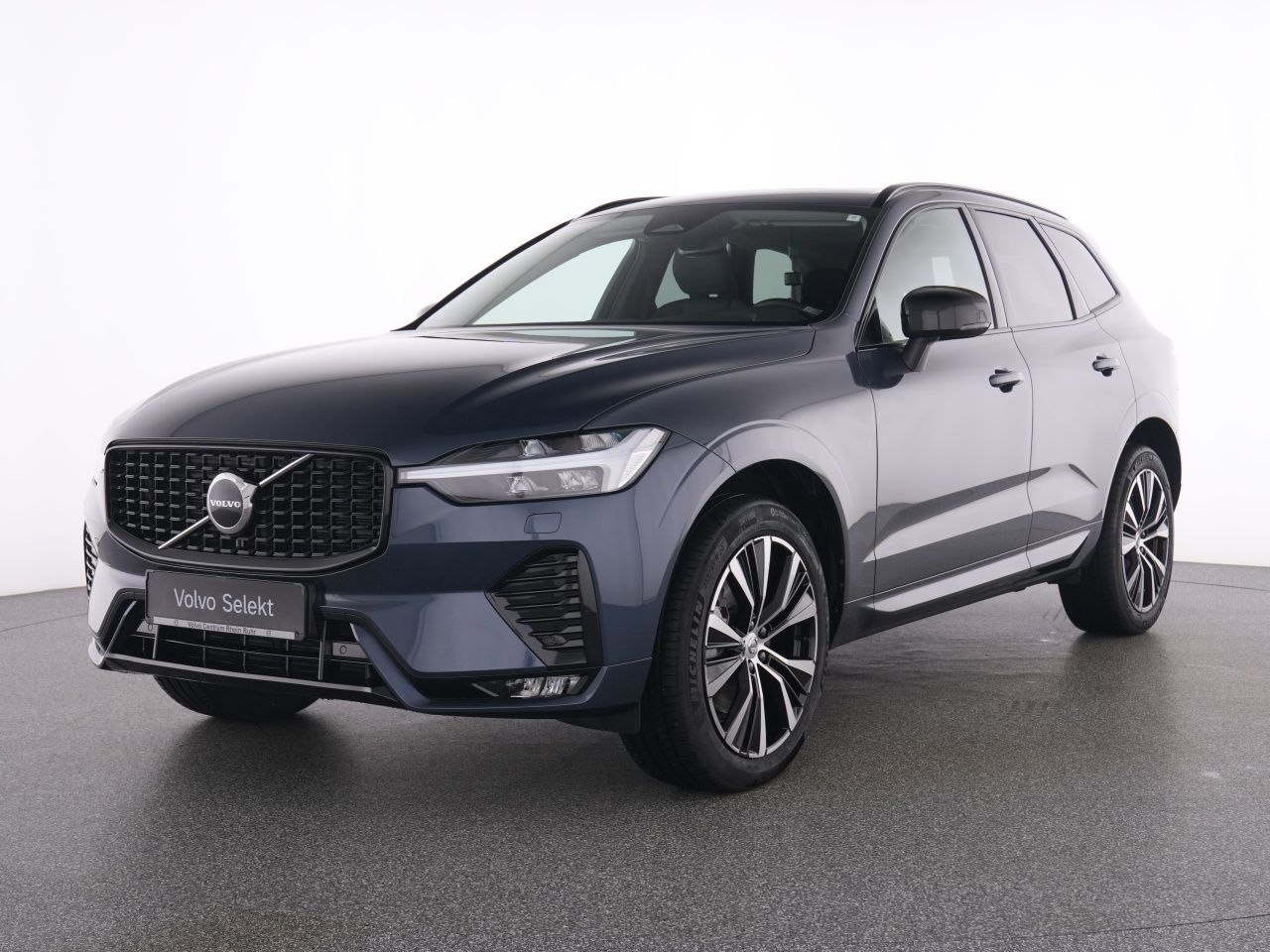 Volvo XC60 B4 Plus Dark AHK FAP PANO LICHTPAK LM foto 2