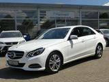 Mercedes-Benz E 200 BlueTEC Avantgarde AHK+ILS+ACC+Navi+360°  - Mercedes-Benz E 200 mit Diesel-Antrieb: Limousine
