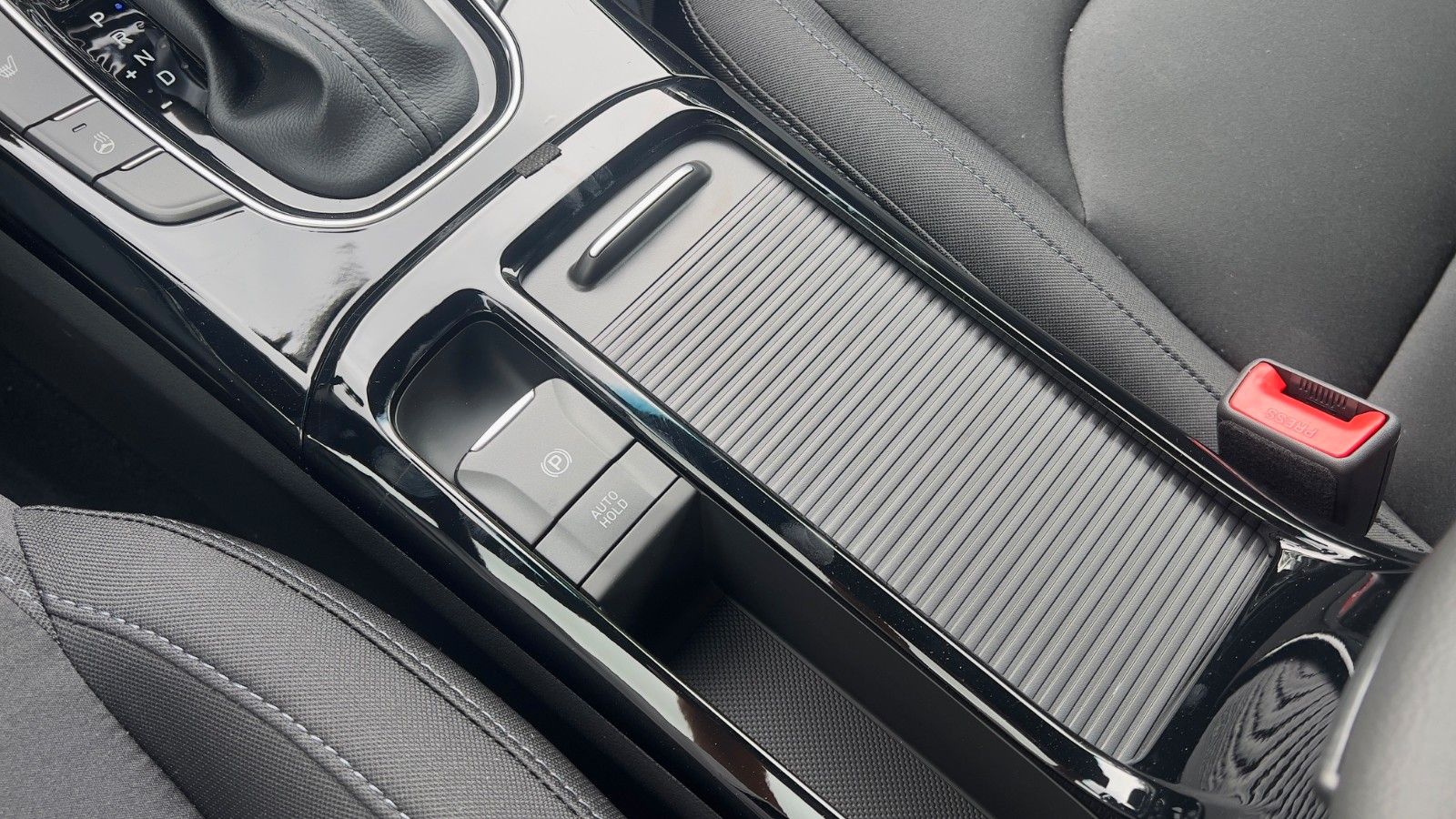 Fahrzeugabbildung Hyundai i30 1.0 T-GDI Advantage *Plus-Pkt*Navi*RFKamera*