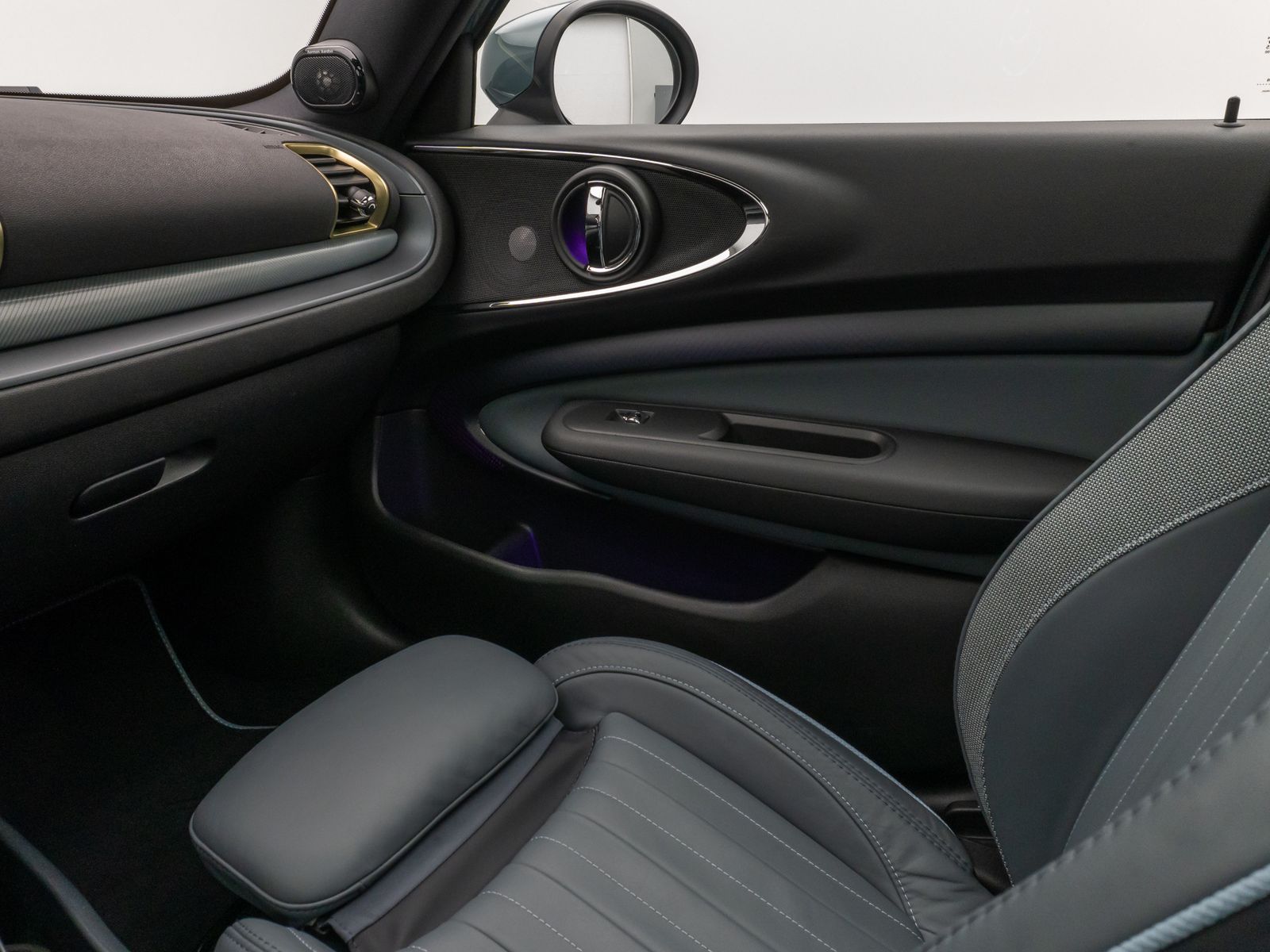 Fahrzeugabbildung MINI John Cooper Works Clubman Panorama HUD H/K Voll