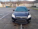 Ford Focus 1,6 Black Magic - Ford Focus: Magic Black