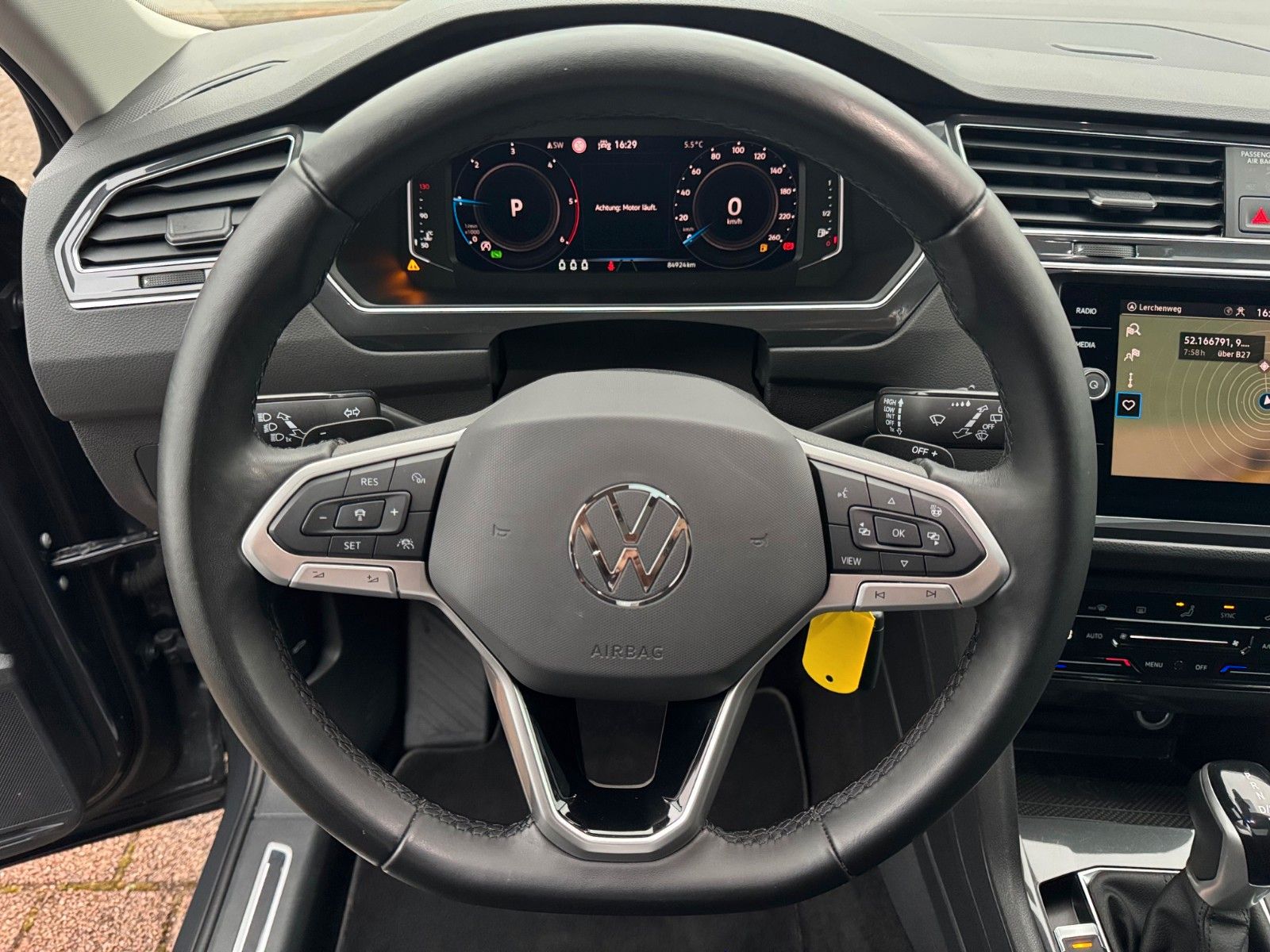 Fahrzeugabbildung Volkswagen Tiguan 2.0 Elegance Pano Ambiente Kamera Navi