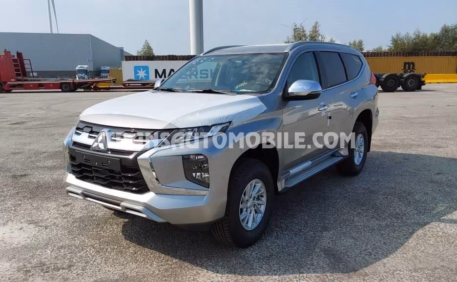 Mitsubishi Pajero-Montero Sport GLX -EXPORT OUT EU