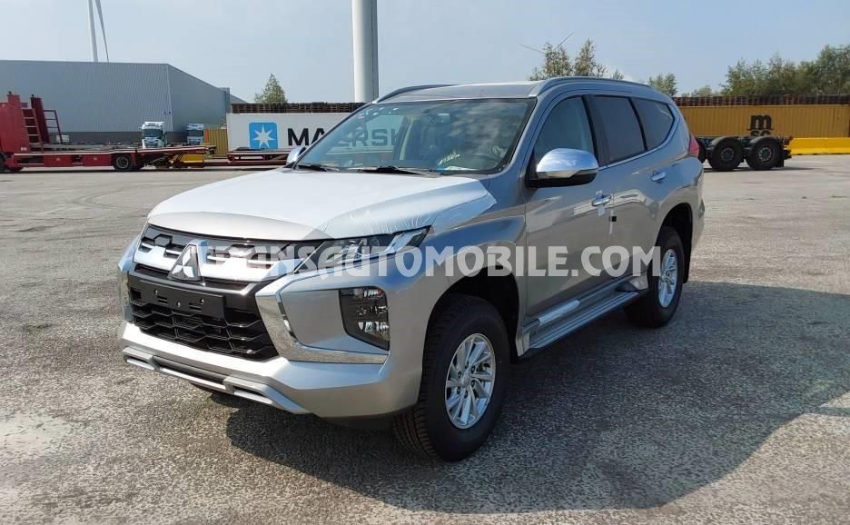 Mitsubishi Pajero-Montero Sport GLX -EXPORT OUT EU