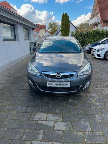 Opel Astra J Lim. 5-trg. Edition, Klima