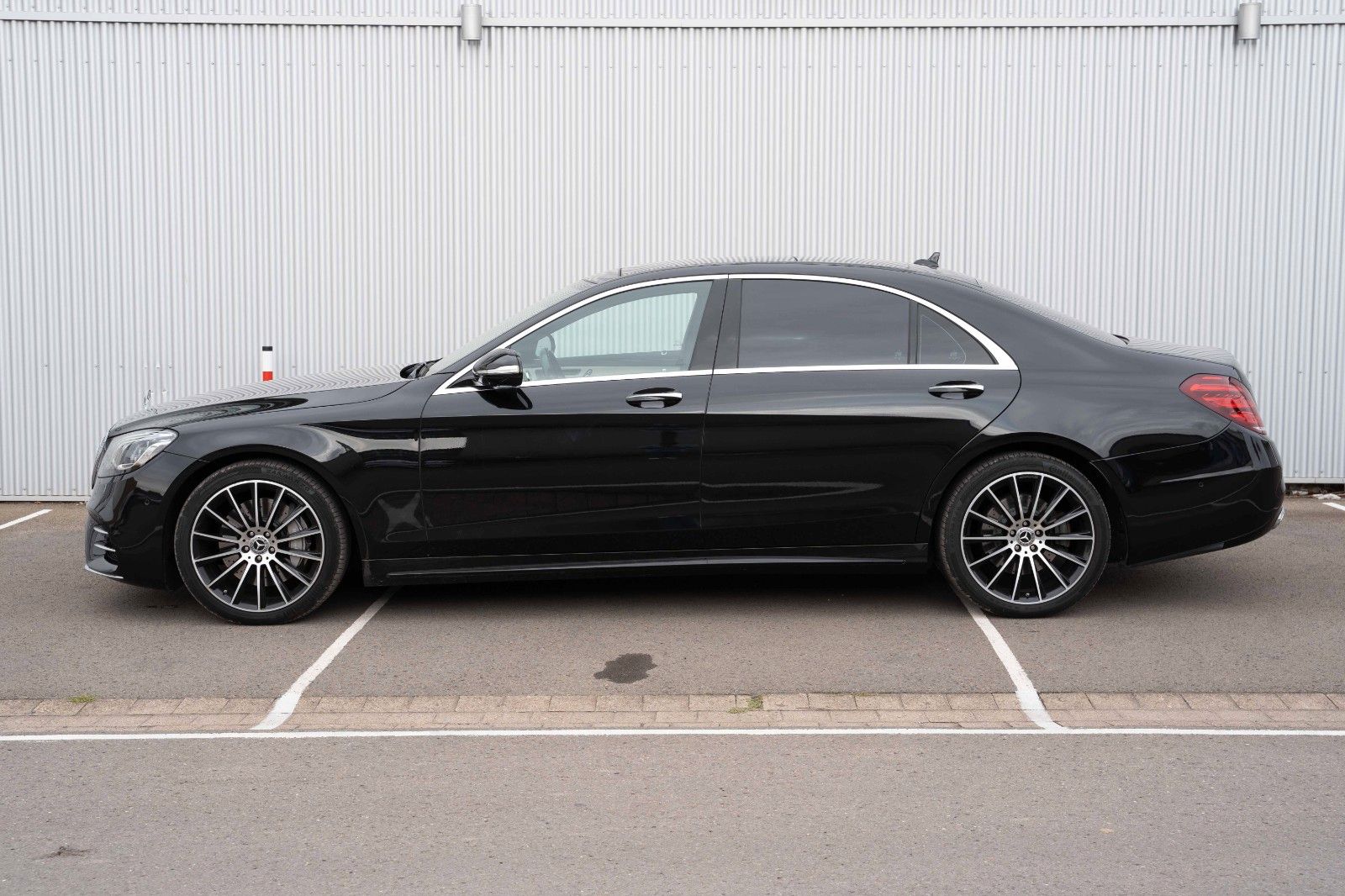 Fahrzeugabbildung Mercedes-Benz S 400D L 4M LANG AMG PANO BURM CHAUF FOND  MEMO
