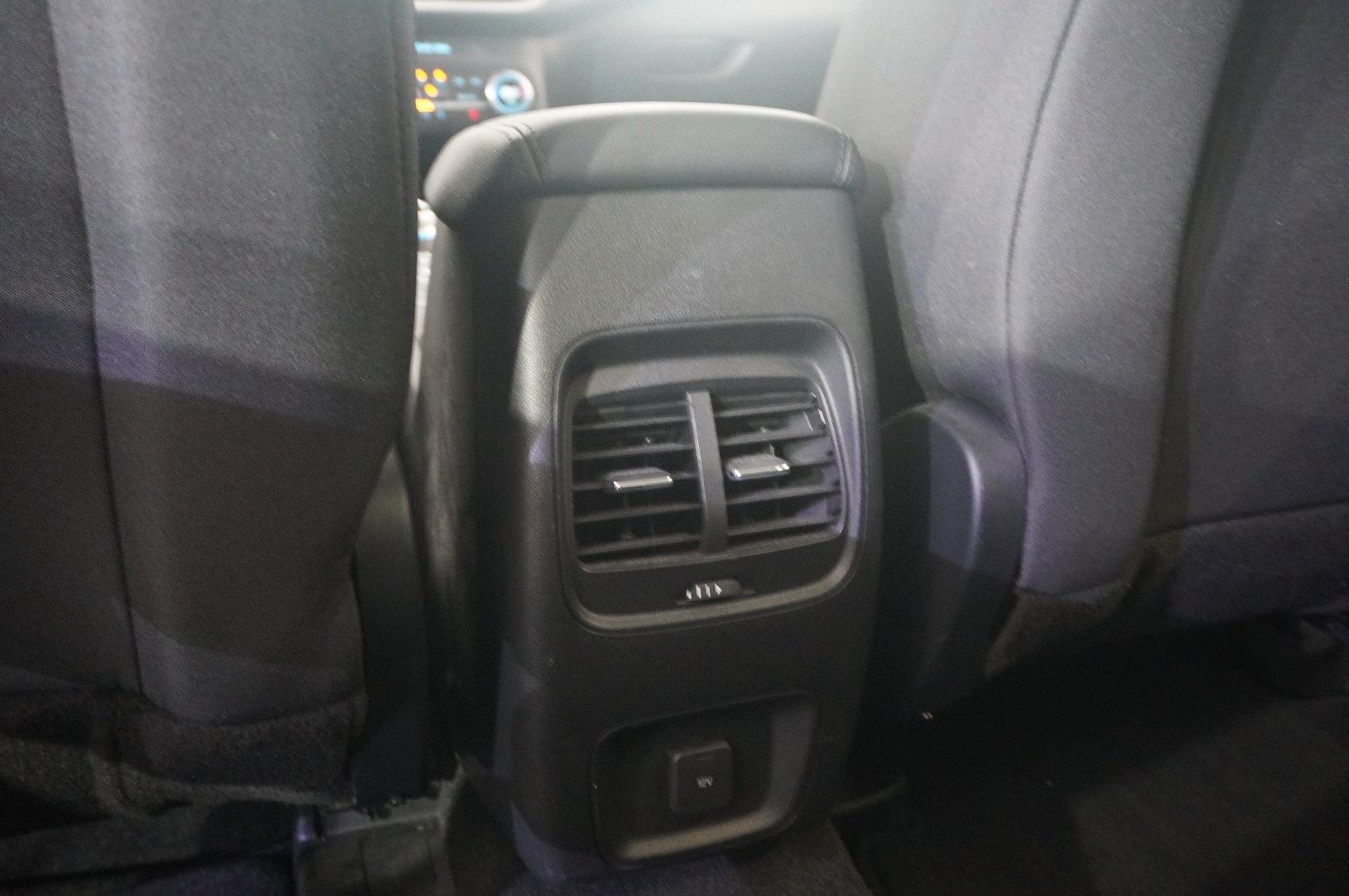 Fahrzeugabbildung Ford Kuga 2.5 HYBRID COOL & CON. NAVI/LED/SPORT/DAB+