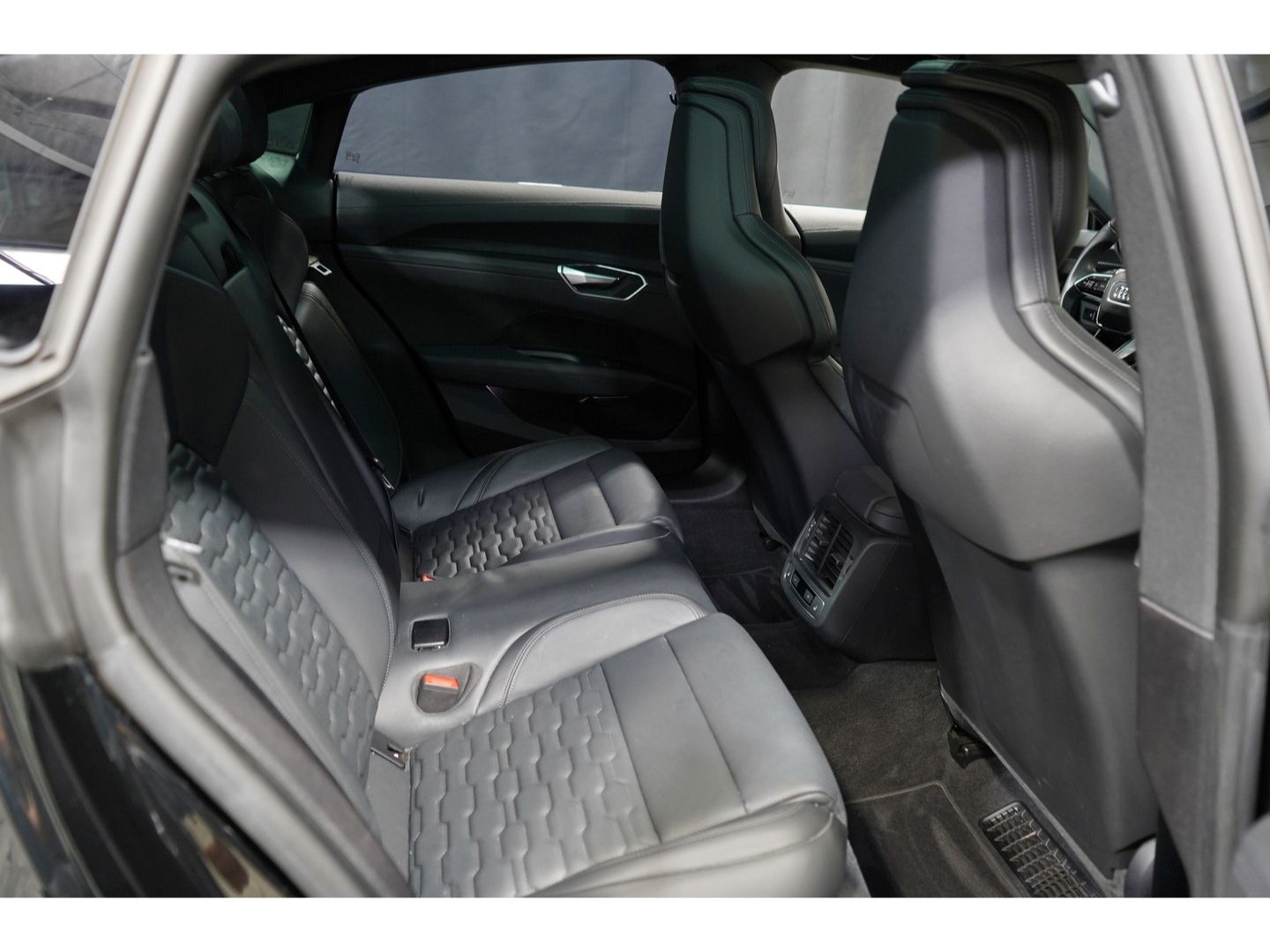 Audi e-tron GT - Bild 10