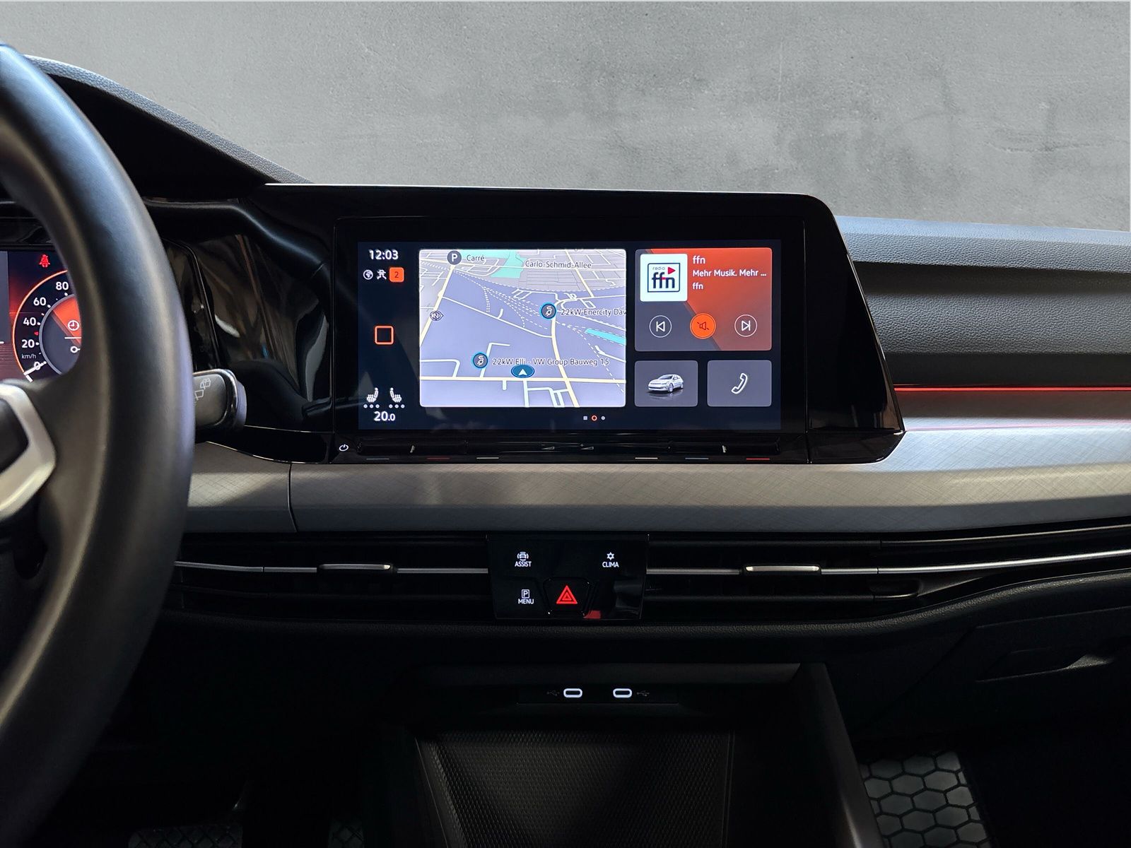 Fahrzeugabbildung Volkswagen Golf 1.0 eTSI Life ACC SHZ AppConnect
