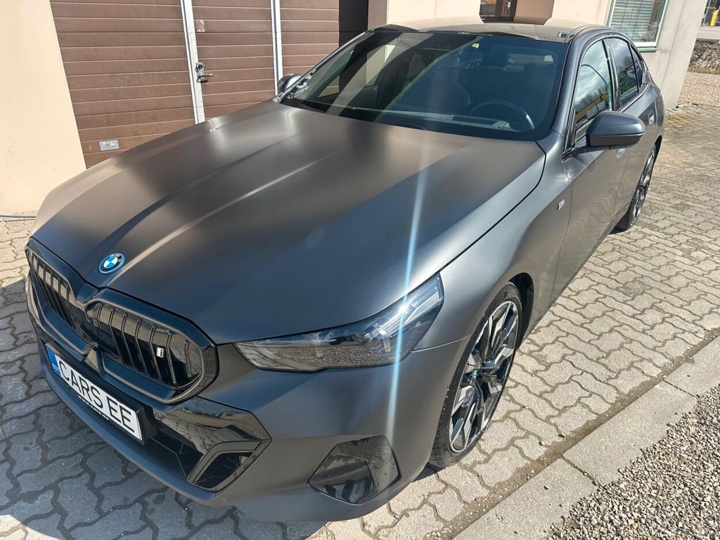 Image of BMW i5