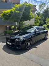 Mercedes-Benz E 300 de 4MATIC Autom. - - Mercedes-Benz E 300: Schwarz, Plug-In Hybrid, Limousine