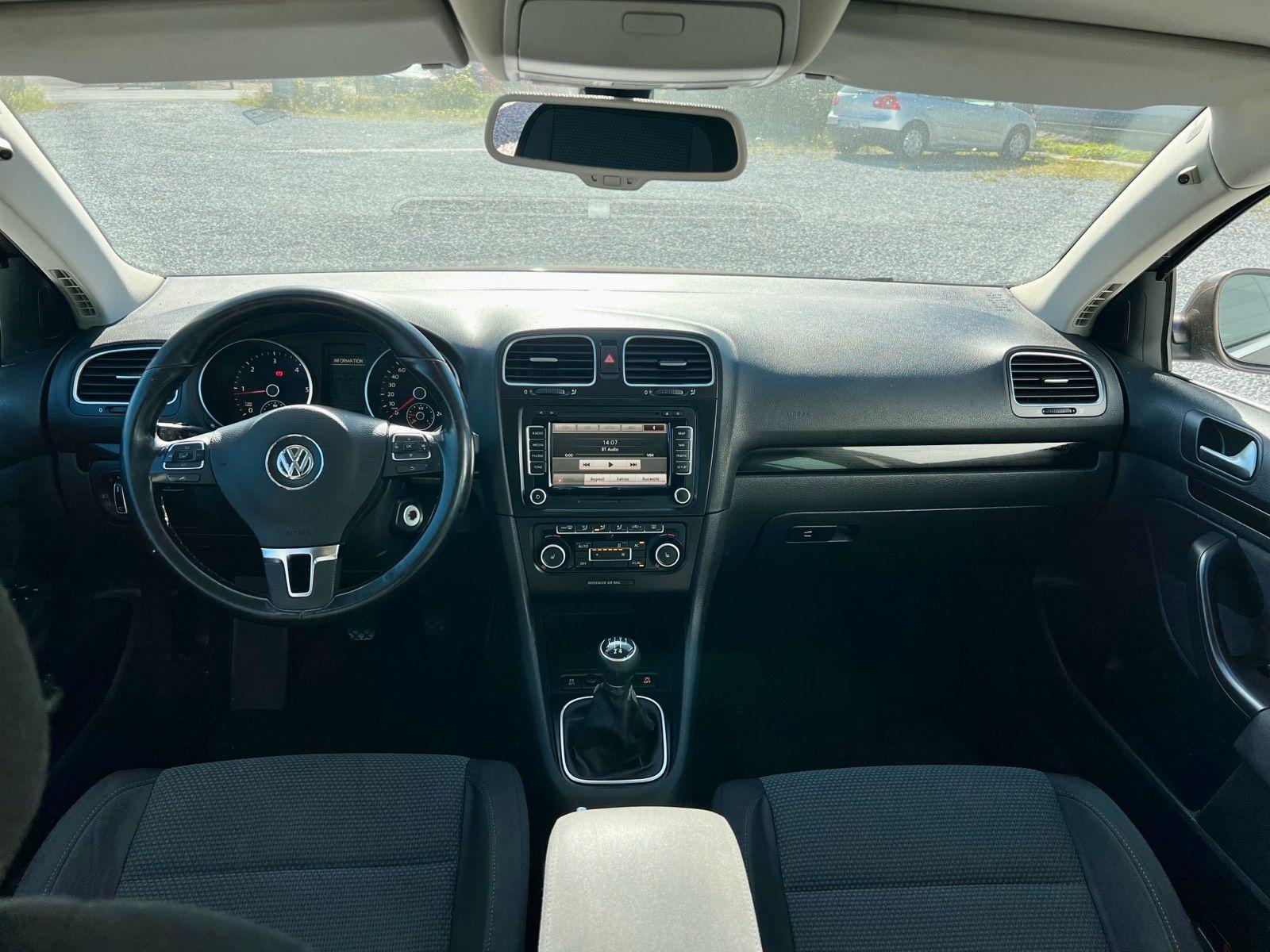 Volkswagen Golf 2011 — photo 7